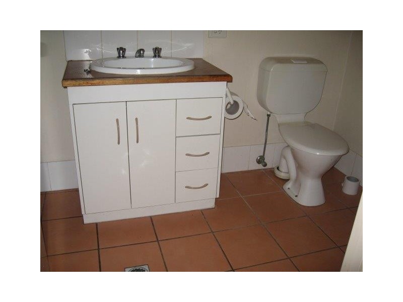 2/159 Fairfield Rd, Fairfield QLD 4103