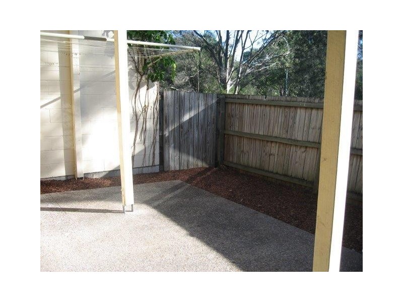 2/159 Fairfield Rd, Fairfield QLD 4103