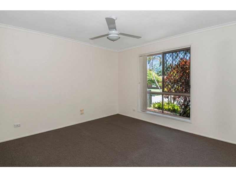 26 Federation Drive, Hillcrest QLD 4118