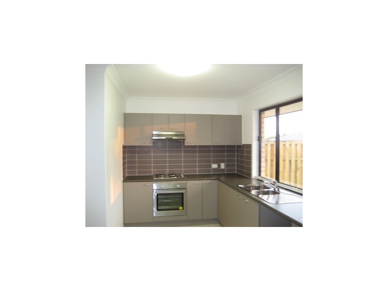 27 Pitkin Avenue, Bellmere QLD 4510