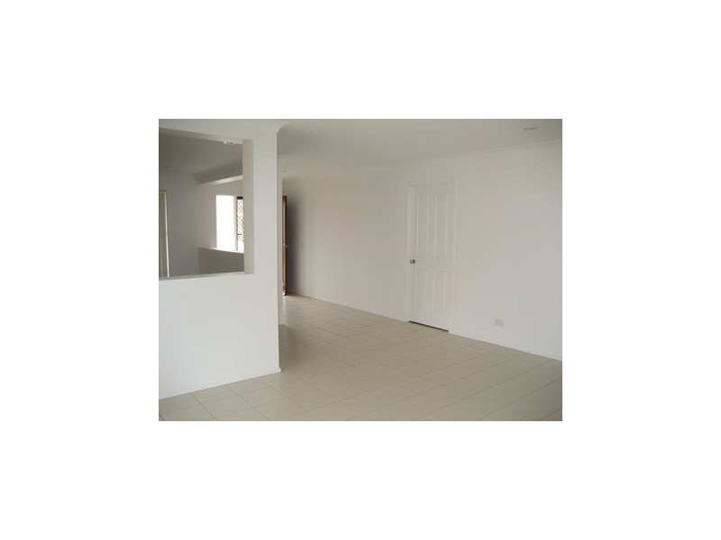 27 Pitkin Avenue, Bellmere QLD 4510