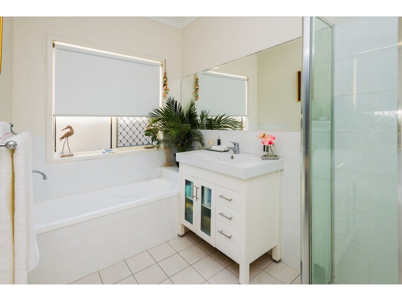 7 Carnarvon Crescent, Waterford QLD 4133
