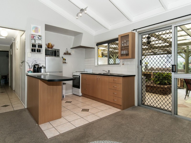 1 Hinchinbrook Ave, Bethania QLD 4205