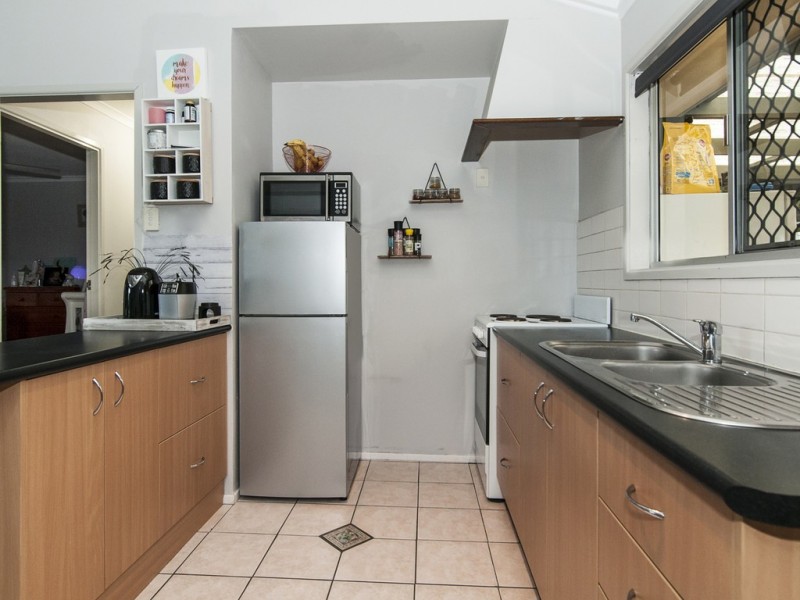 1 Hinchinbrook Ave, Bethania QLD 4205