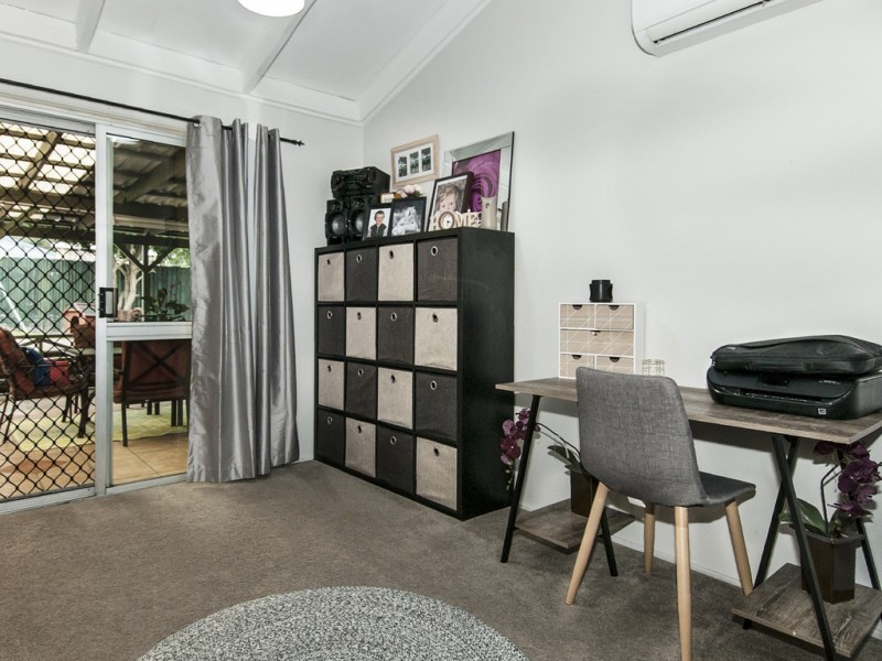 1 Hinchinbrook Ave, Bethania QLD 4205