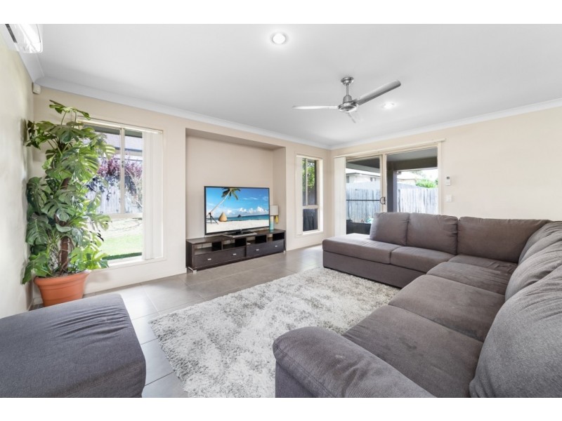 36 Sanctuary Parkway, Waterford QLD 4133