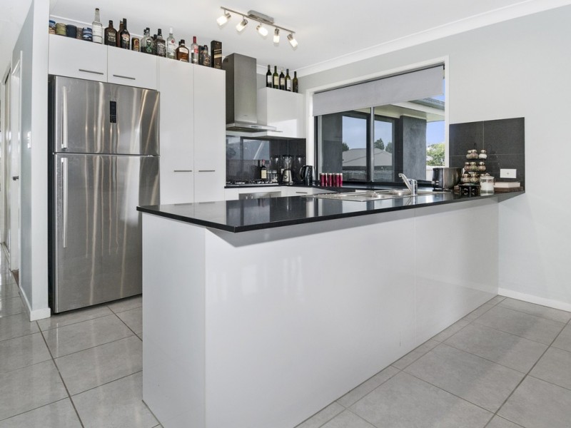86 Cobblestone Avenue, Logan Reserve QLD 4133