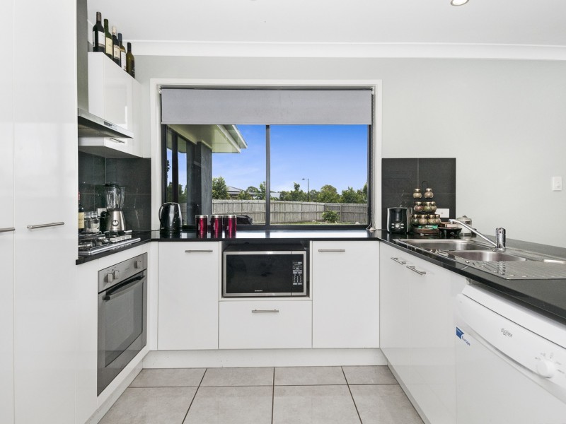 86 Cobblestone Avenue, Logan Reserve QLD 4133