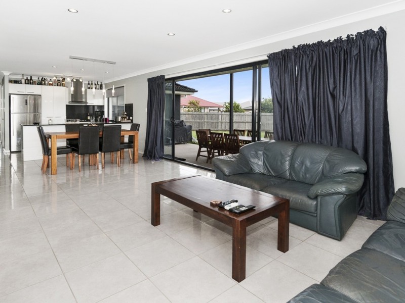 86 Cobblestone Avenue, Logan Reserve QLD 4133