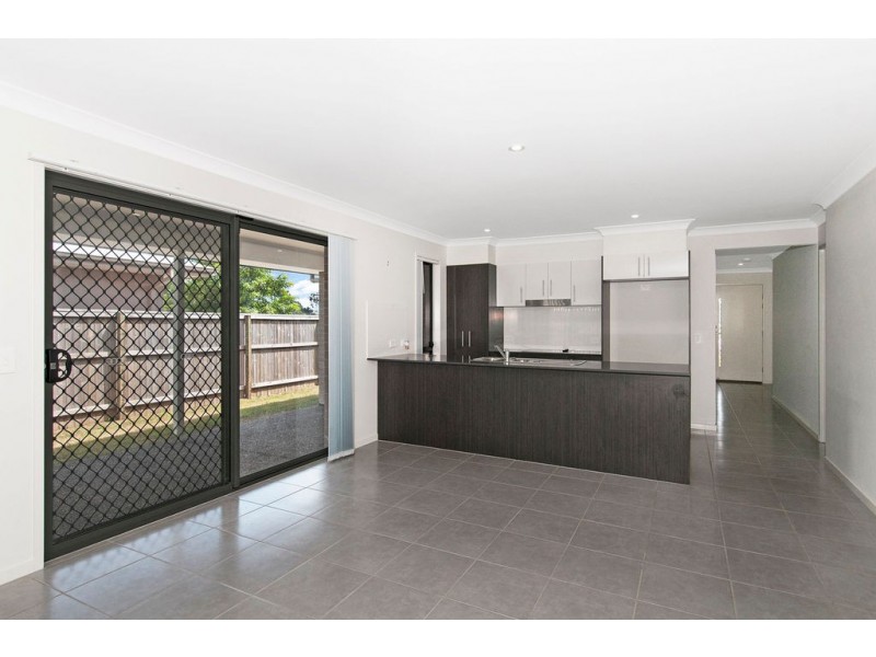 7 South Quarter Drive, Loganlea QLD 4131