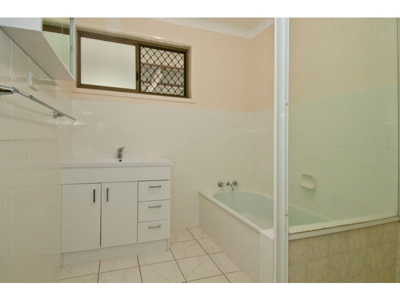 42 Bluegum Dr, Marsden QLD 4132