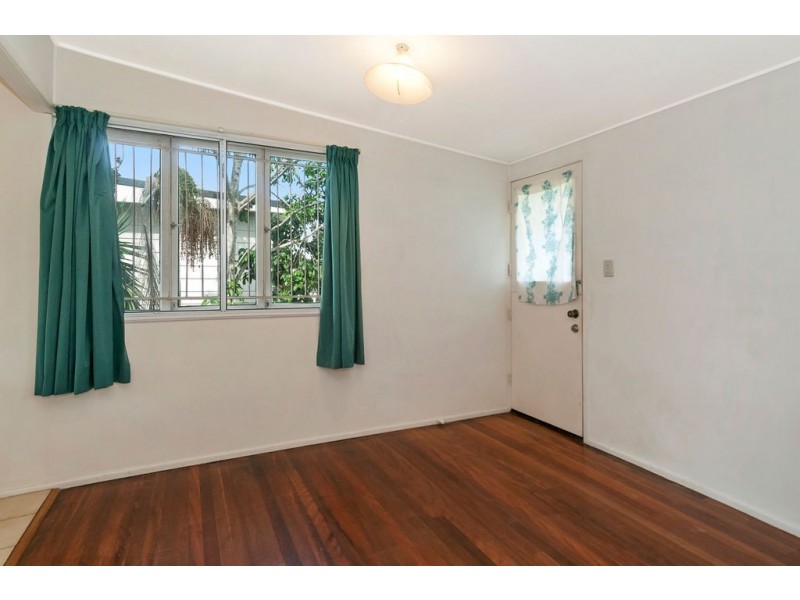 28 Camelia Ave, Logan Central QLD 4114