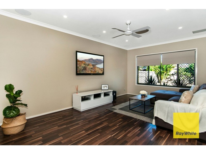 32 Stoneleigh Reserve Blvd, Logan Reserve QLD 4133