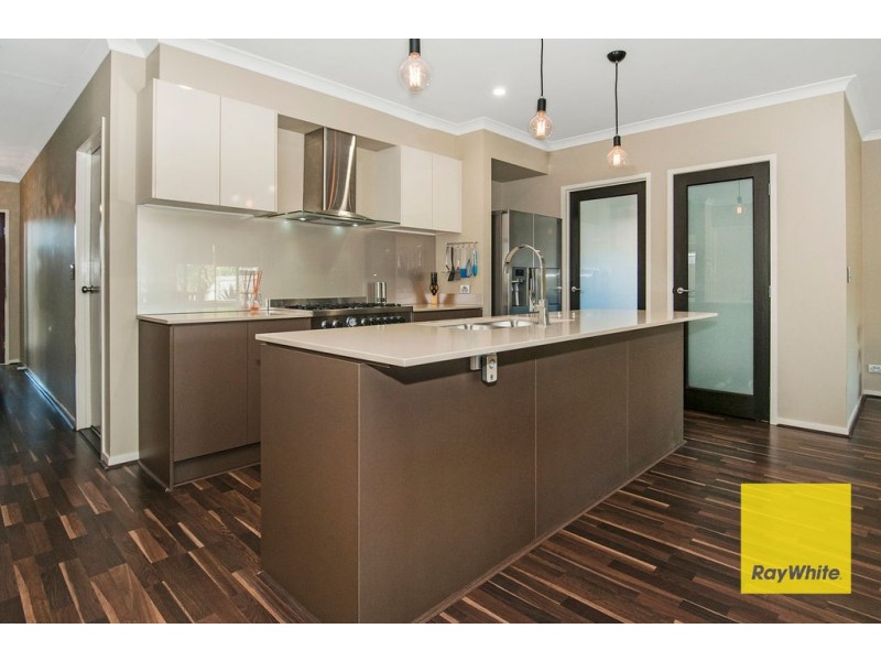 32 Stoneleigh Reserve Blvd, Logan Reserve QLD 4133