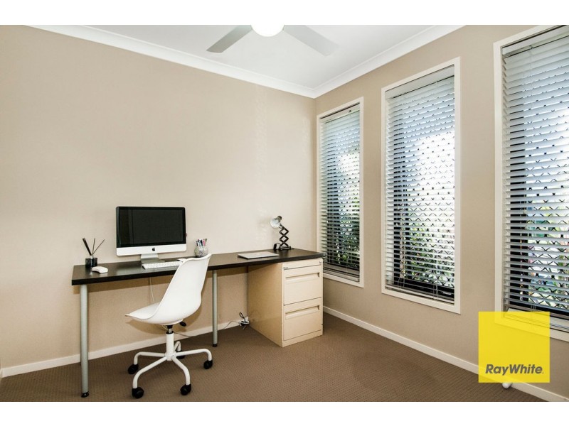 32 Stoneleigh Reserve Blvd, Logan Reserve QLD 4133