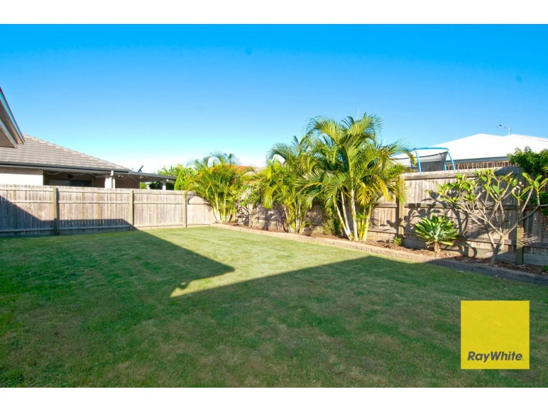 32 Stoneleigh Reserve Blvd, Logan Reserve QLD 4133