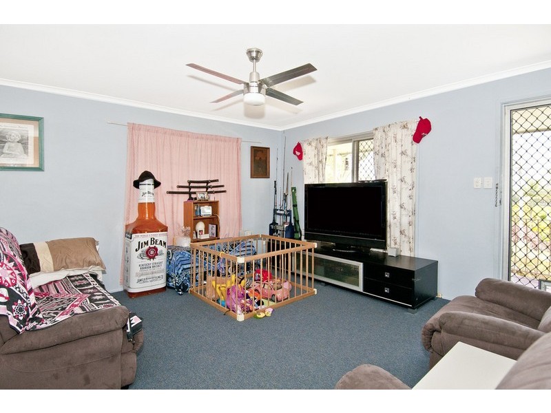 73 Smith Road, Woodridge QLD 4114