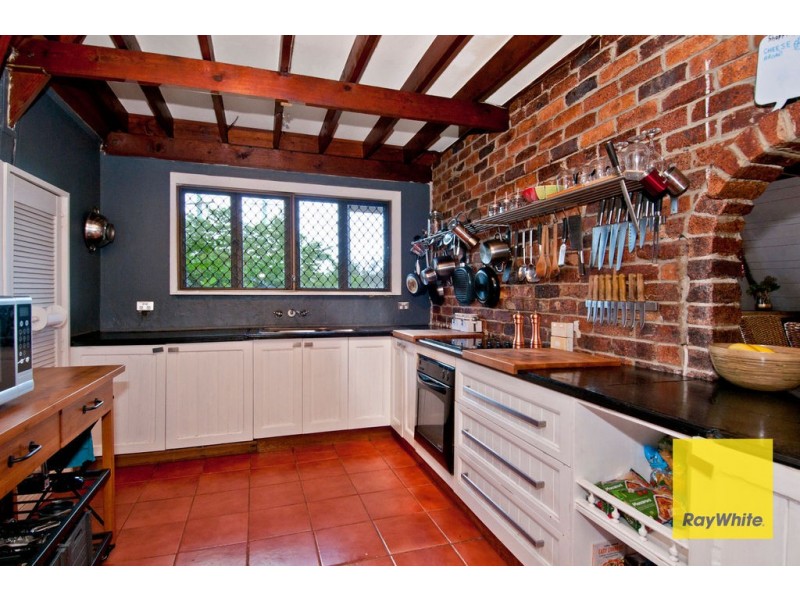 2 Kraatz Avenue, Loganlea QLD 4131