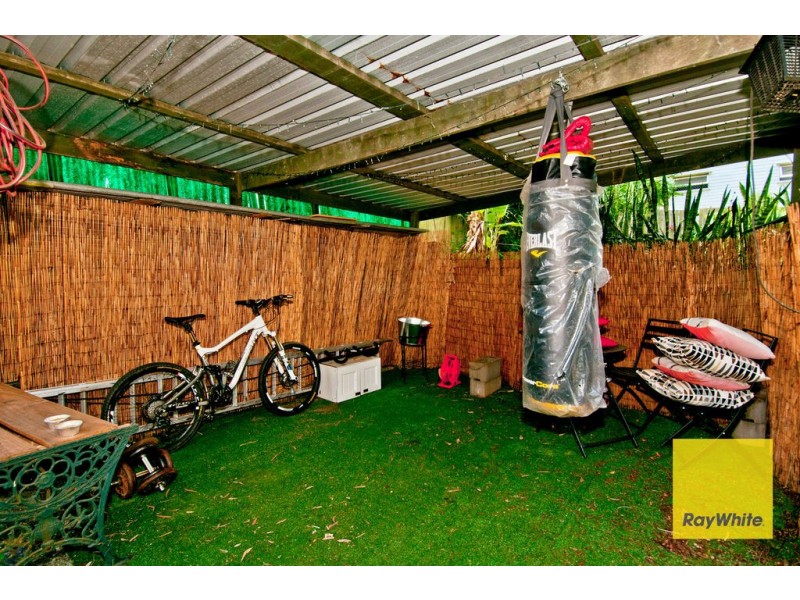 2 Kraatz Avenue, Loganlea QLD 4131