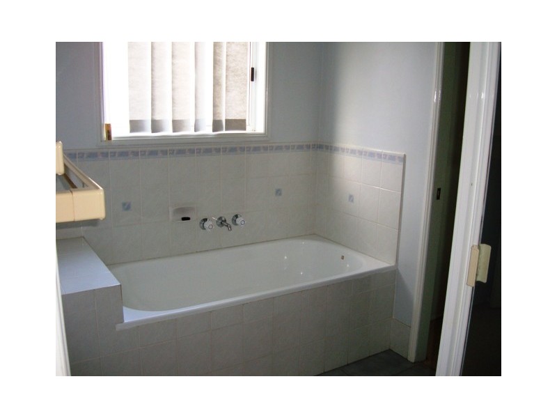 152 First Avenue, Marsden QLD 4132