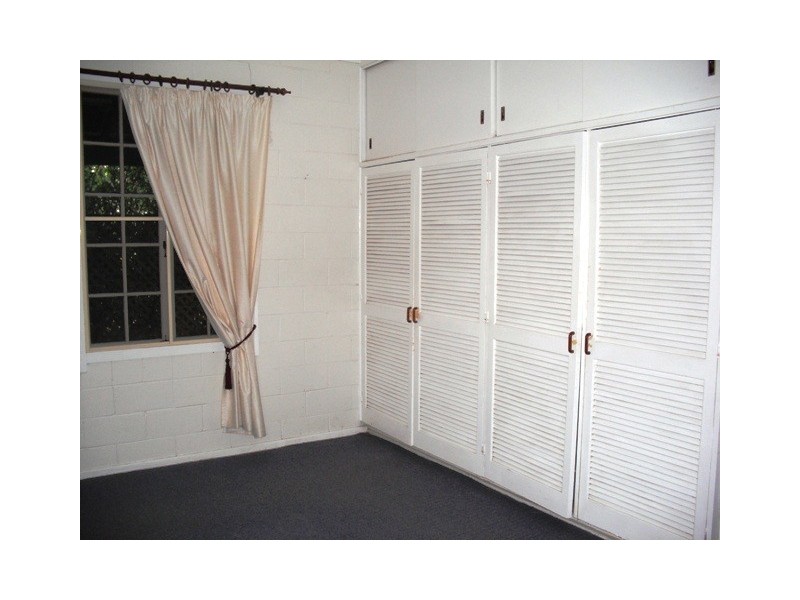 5 Logan Parade, Logan Reserve QLD 4133