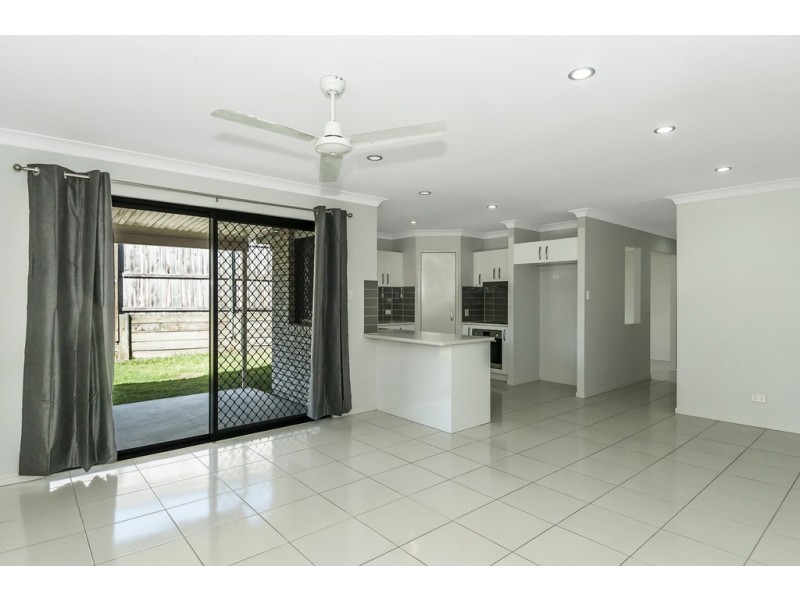 8 Conjola Lane, Waterford QLD 4133