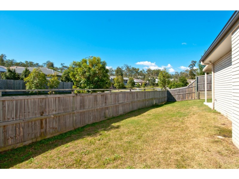 8 Conjola Lane, Waterford QLD 4133