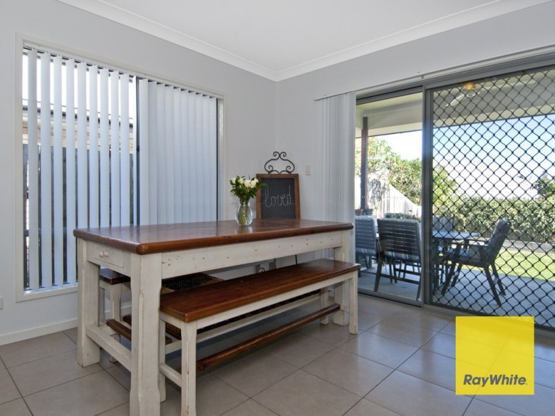 12 Wallaman Close, Waterford QLD 4133