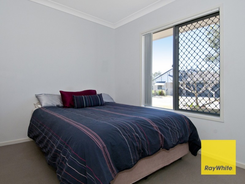 12 Wallaman Close, Waterford QLD 4133