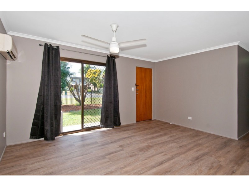 89 Waratah Dr, Crestmead QLD 4132