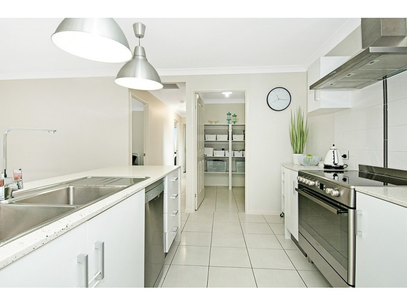 107 – 109 Carrigan Way, Gleneagle QLD 4285