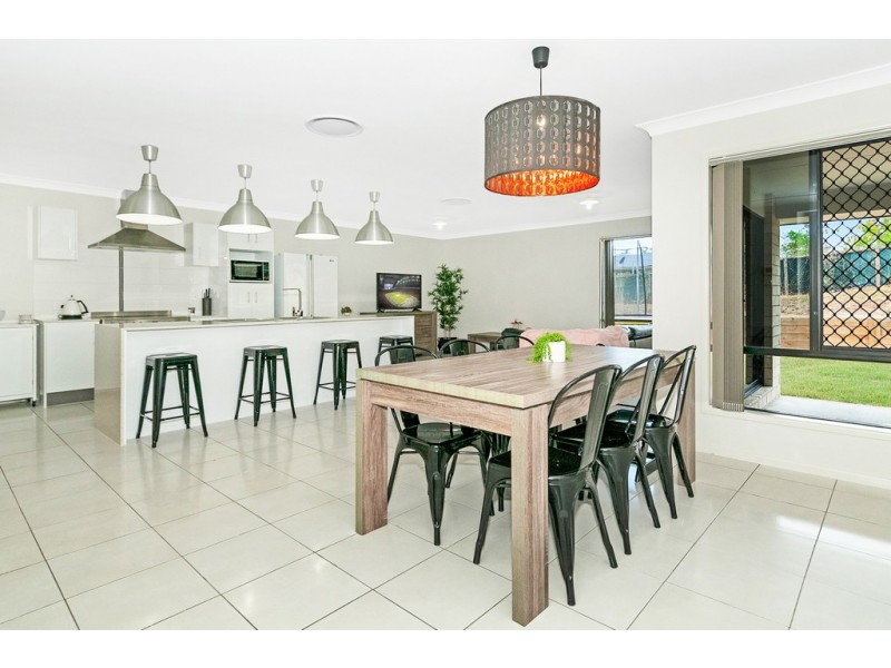 107 – 109 Carrigan Way, Gleneagle QLD 4285