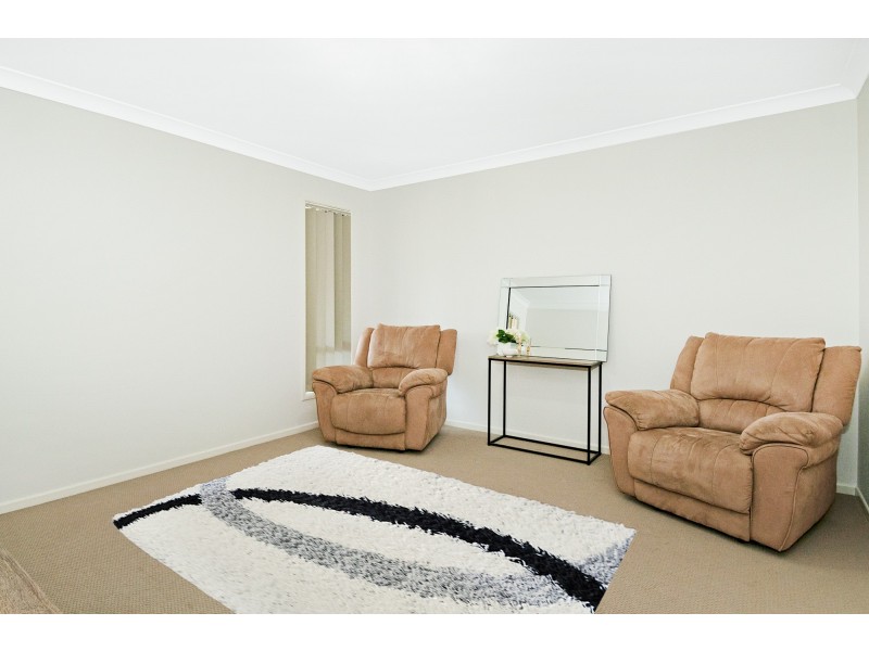 107 – 109 Carrigan Way, Gleneagle QLD 4285