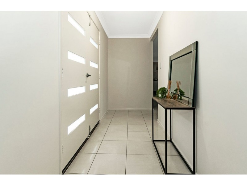 107 – 109 Carrigan Way, Gleneagle QLD 4285