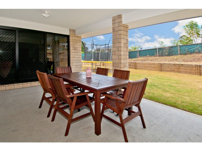 107 – 109 Carrigan Way, Gleneagle QLD 4285