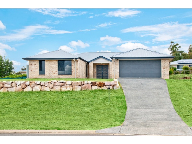 107 – 109 Carrigan Way, Gleneagle QLD 4285