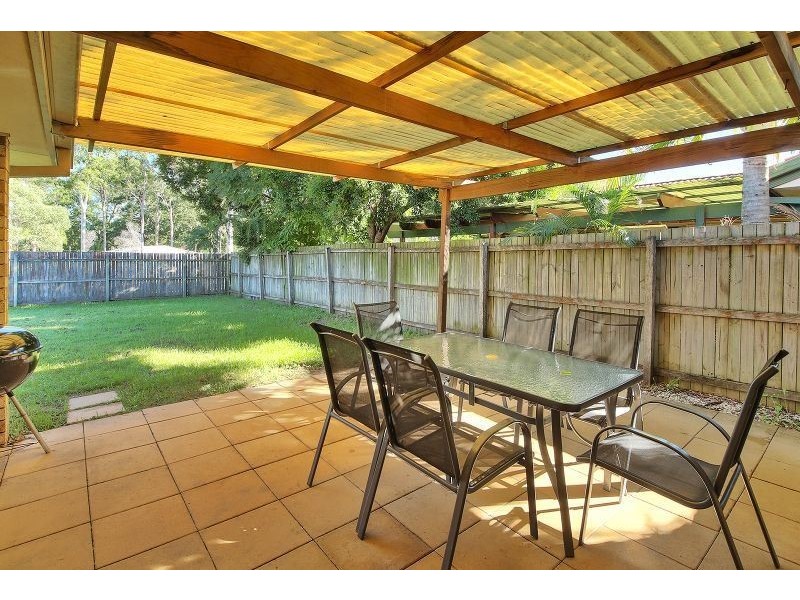 5 Jardine Court, Hillcrest QLD 4118