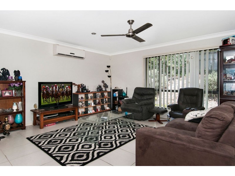 4 Jourama Court, Waterford QLD 4133