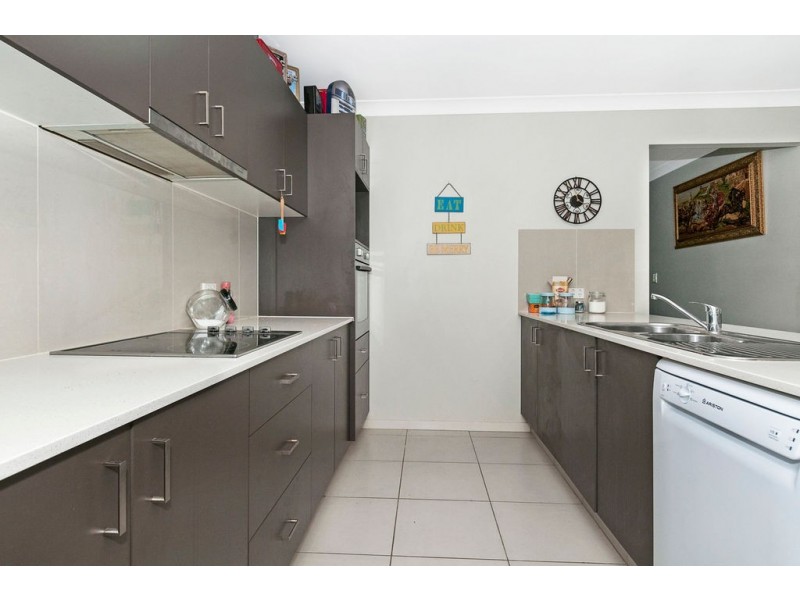 4 Jourama Court, Waterford QLD 4133