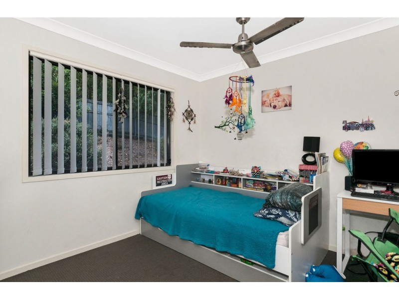 4 Jourama Court, Waterford QLD 4133