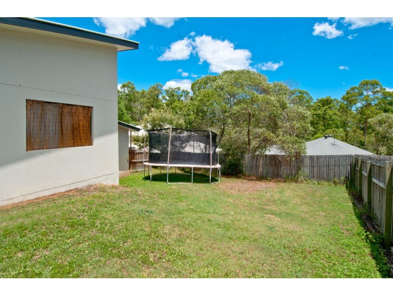 4 Jourama Court, Waterford QLD 4133