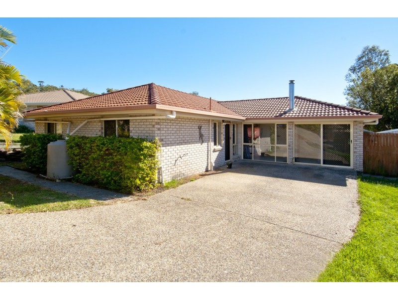 17 Kings Row, Edens Landing QLD 4207