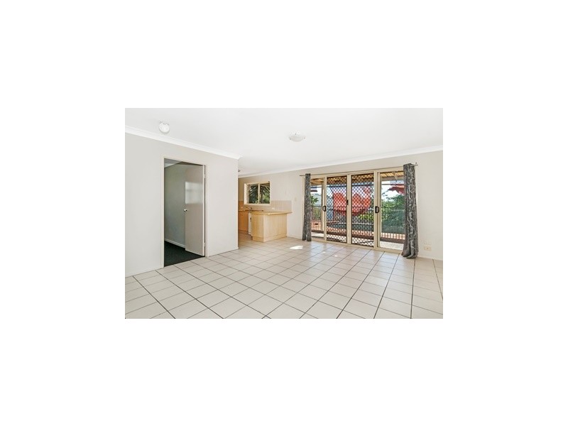17 Kings Row, Edens Landing QLD 4207