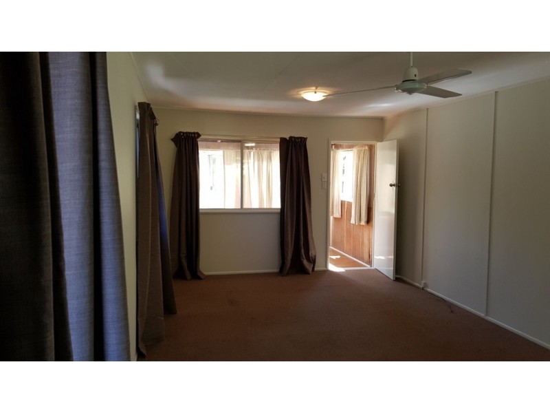 8 Curry Street, Logan Central QLD 4114