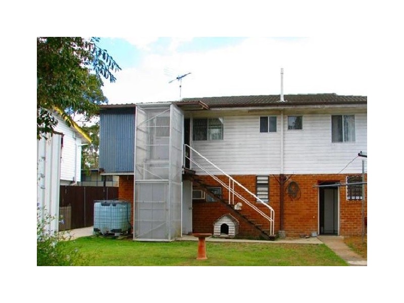 8 Curry St, Logan Central QLD 4114