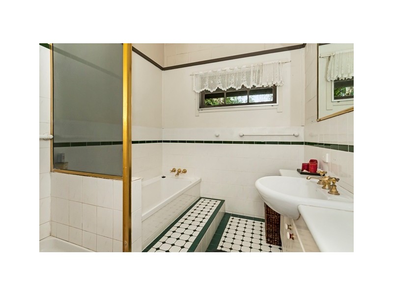 3-5 Logan Parade, Logan Reserve QLD 4133