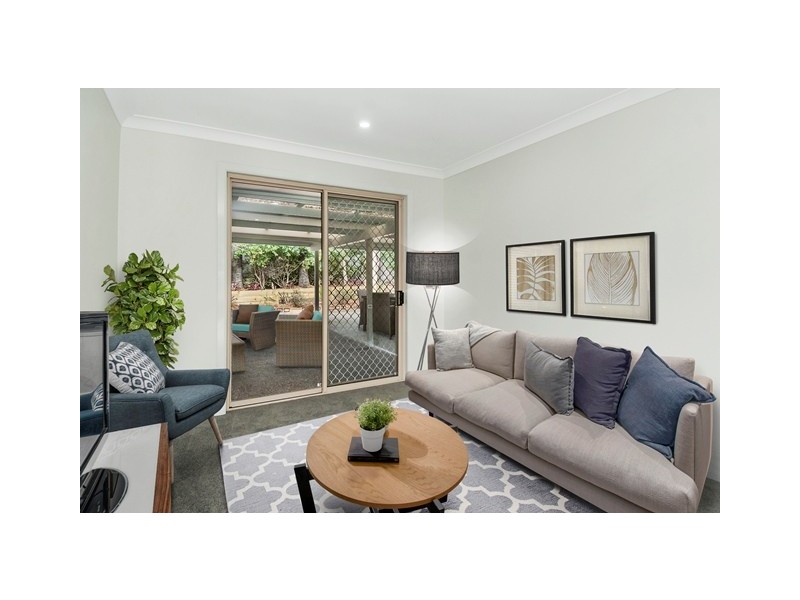 16 Natone Court, Edens Landing QLD 4207