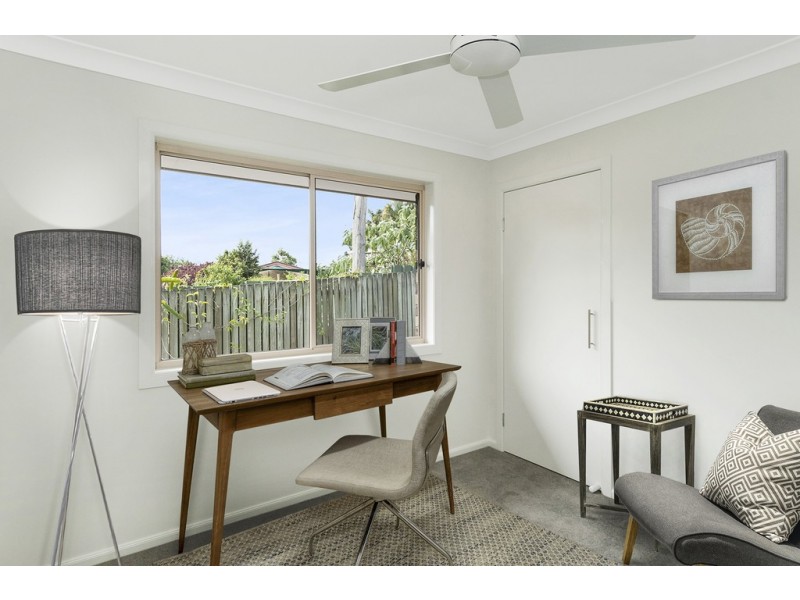 16 Natone Court, Edens Landing QLD 4207