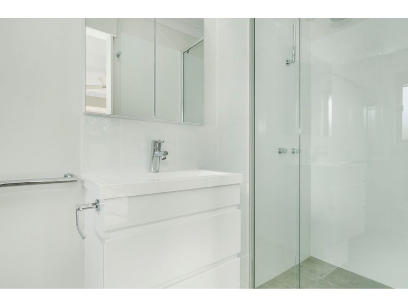 16 Natone Court, Edens Landing QLD 4207