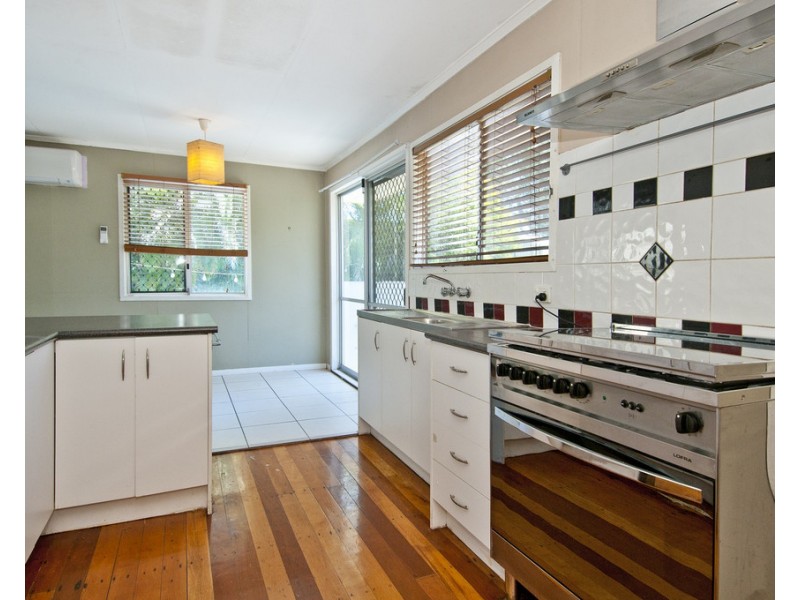 1 Burke St, Woodridge QLD 4114